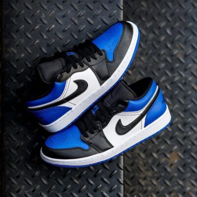 NIKE JORDAN BLUE